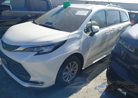 2021 Toyota Sienna Xle from USA, damaged, VIN 5TDYRKEC0MS027340